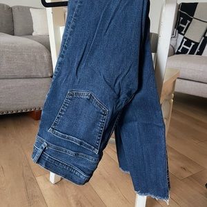 Gap true skinny, high-rise jeans. Size 6 tall
